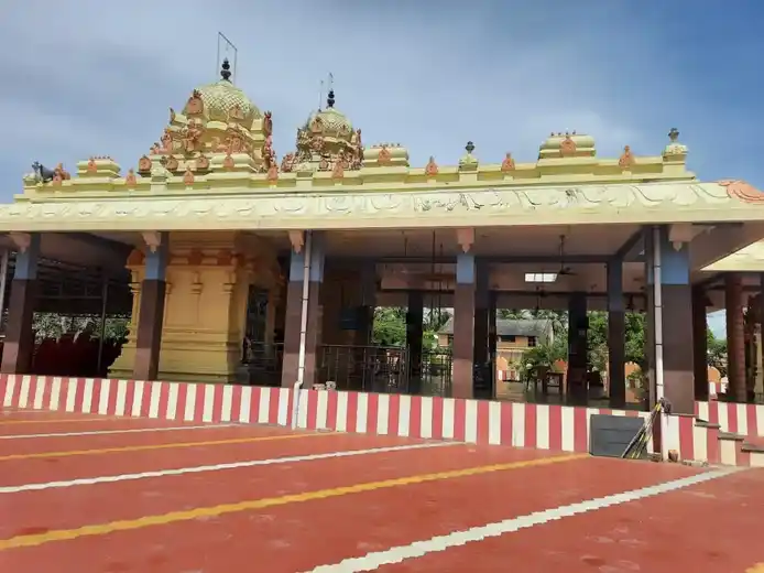 Arulmigu Varatharajaperumal Temple, Ullikkottai, Ullikkottai - 614018 அருள்மிகு வரதராஜபெருமாள் திருக்கோயில், உள்ளிக்கோட்டை, உள்ளிக்கோட்டை - 614018, Thiruvarur - Ancient Temple Architecture and History Image 2