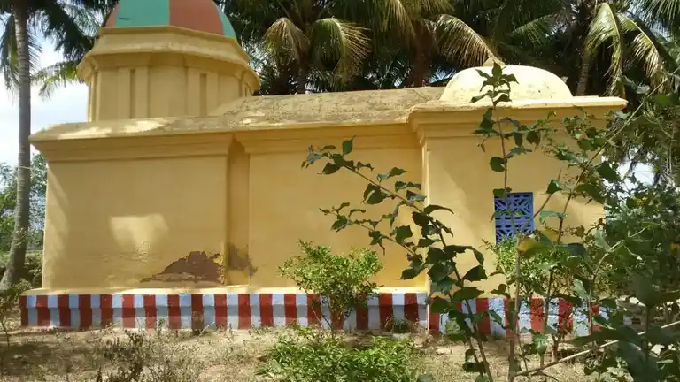 Arulmigu Varatharajaperumal Temple, Uppukottai - 625534 அருள்மிகு வரதராஜப்பெருமாள் திருக்கோயில், Uppukottai - 625534, Theni - Ancient Temple Architecture and History Image 2