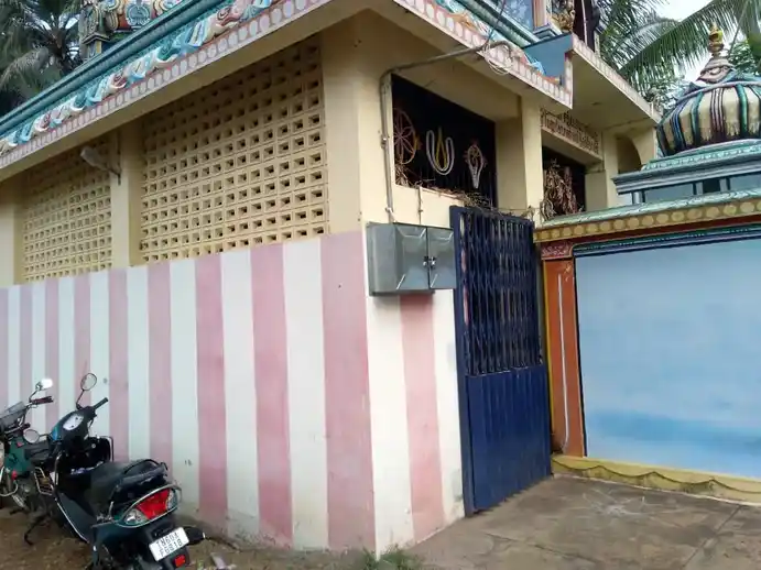 Arulmigu Varatharajaperumal Temple, Uppukottai - 625534 அருள்மிகு வரதராஜப்பெருமாள் திருக்கோயில், Uppukottai - 625534, Theni - Ancient Temple Architecture and History Image 3