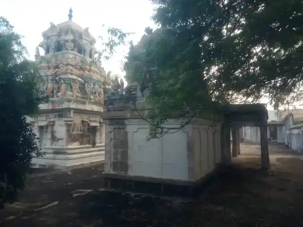 Arulmigu Varatharajaperumal Temple, Venbavoor - 621116 அருள்மிகு வரதராஜப்பெருமாள் திருக்கோயில், Venbavoor - 621116, Perambalur - Ancient Temple Architecture and History Image 4