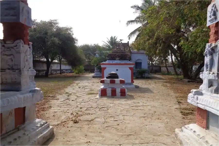 Arulmigu Varatharajaperumal Temple, Vijayamangalam, Perundurai - 638056 அருள்மிகு வரதராஜ பெருமாள் திருக்கோயில், விஜயமங்கலம், பெருந்துறை - 638056, Erode - Ancient Temple Architecture and History Image 5