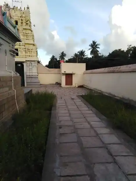 Arulmigu Varatharajaperumal Temple, Vilathur - 612802