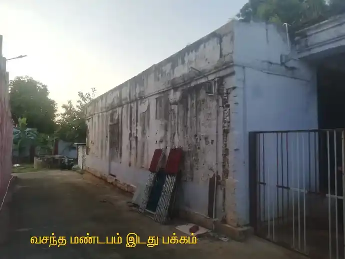 Arulmigu Varatharajaperumal Thirukoil, Melaveeraragava Puram., Melaveeraragava Puram. - 627001 அருள்மிகு வரதராஜபெருமாள் திருக்கோயில், Melaveeraragava Puram., Melaveeraragava Puram. - 627001, Tirunelveli - Ancient Temple Architecture and History Image 7