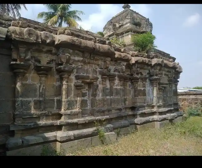 Arulmigu Varathraja Perumal Temple, Kannanur - 621206 Arulmigu Varathraja perumal temple, Kannanur - 621206, Thiruchirappalli - Ancient Temple Architecture and History Image 3