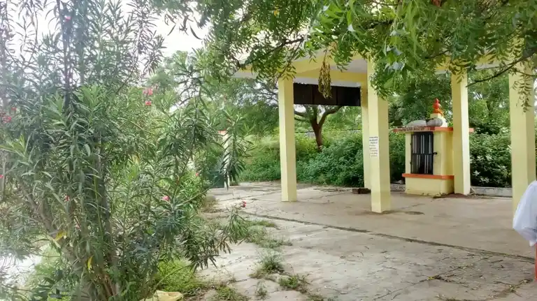 Arulmigu Varathunga Vinayagar Temple, Seevanalloor, Ilathoor - 627809 Arulmigu Varathunga Vinayagar Temple, Seevanalloor, Ilathoor - 627809, Tenkasi - Ancient Temple Architecture and History Image 3