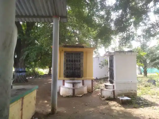 Arulmigu Varayar Muniappan Temple, Elumathur - 638104 அருள்மிகு வரையர் முனியப்பன் திருக்கோயில், Elumathur - 638104, Erode - Ancient Temple Architecture and History Image 2