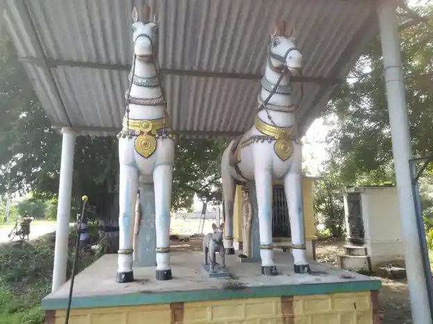 Arulmigu Varayar Muniappan Temple, Elumathur - 638104 அருள்மிகு வரையர் முனியப்பன் திருக்கோயில், Elumathur - 638104, Erode - Ancient Temple Architecture and History Image 4