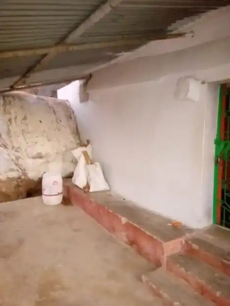 Arulmigu Vardarajaperumal Temple, Ayarnapalli - 635119 Arulmigu Vardarajaperumal Temple, Ayarnapalli - 635119, Krishnagiri - Ancient Temple Architecture and History Image 3