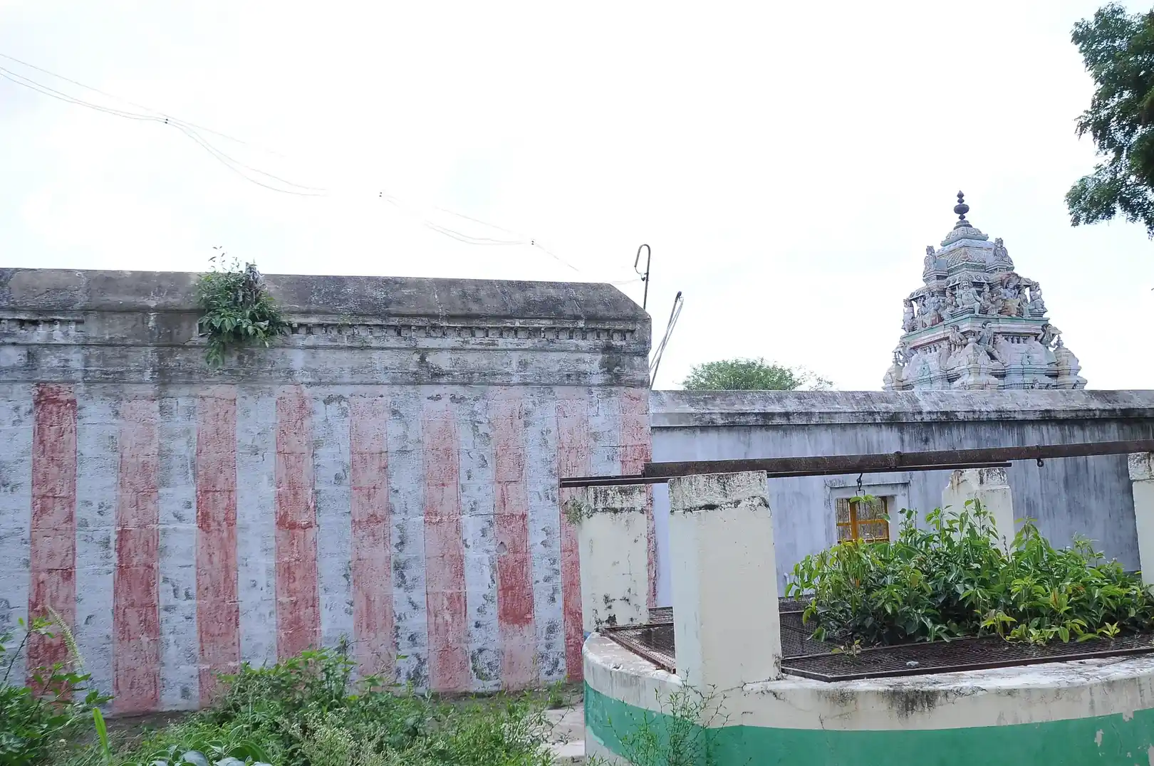 Arulmigu Vardharajaperumal Temple, Neikulam - 621105 Arulmigu Vardharajaperumal Temple, திருச்சிராப்பள்ளி - 621105, Thiruchirappalli - Ancient Temple Architecture and History Image 3
