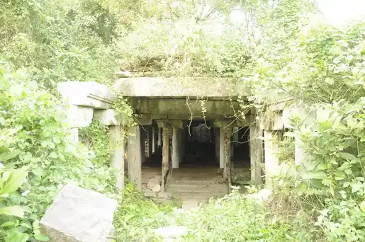 Arulmigu Vaseeswaraswamy Temple, Tirpachoor - 631203 அருள்மிகு வாசீஸ்வர சுவாமி திருக்கோயில், திருப்பச்சூர் - 631203, Tiruvallur - Ancient Temple Architecture and History Image 12