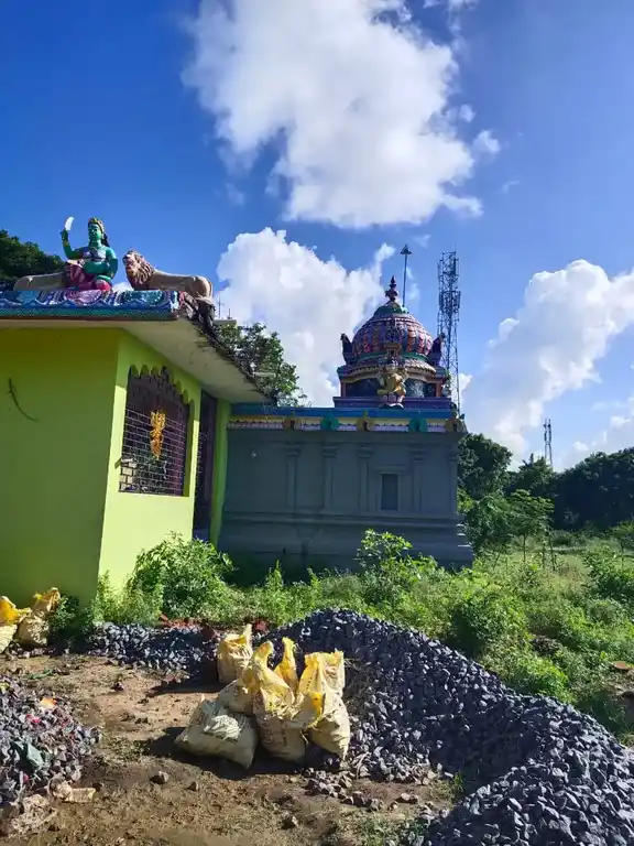 Arulmigu Vasthirabarani Mariyammantemple, Villiyanallur - 609203 அருள்மிகு வஸ்திராபரணி மாரியம்மன் திருக்கோயில், Villiyanallur - 609203, Mayiladuthurai - Ancient Temple Architecture and History Image 3