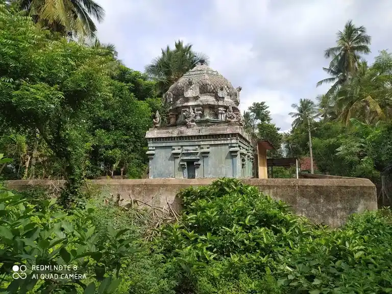 Arulmigu Vasudeva Perumal Temple, Kadagampadi - 609503 அருள்மிகு வாசுதேவப்பெருமாள் திருக்கோயில், கடகம்பாடி - 609503, Thiruvarur - Ancient Temple Architecture and History Image 4