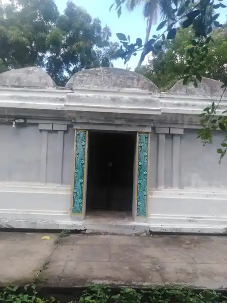 Arulmigu Vathalai Viswanatha Swami Temple, Akilandapuram - 613204 Arulmigu Vathalai Viswanatha Swami Temple, Akilandapuram - 613204, Thanjavur - Ancient Temple Architecture and History Image 9