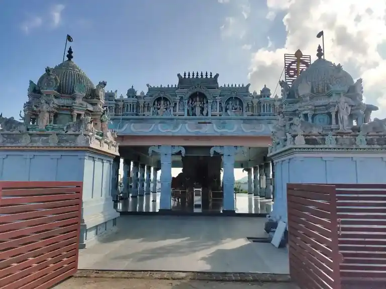 Arulmigu Vattamalai Velayuthaswamy Temple, Vattamalai, Katheri - 638183 அருள்மிகு வட்டமலை வேலாயுதசாமி திருக்கோயில், Vattamalai, Katheri - 638183, Salem - Ancient Temple Architecture and History Image 4