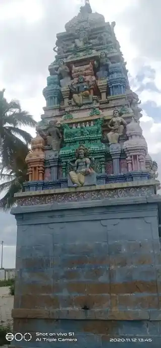 Arulmigu Vattayuthamudaiya Ayyanar Temple, Samuthiram - 630710 அருள்மிகு. வட்காயுதமுடைய அய்யனார் திருக்கோயில், Samuthiram - 630710, Sivagangai - Ancient Temple Architecture and History Image 4