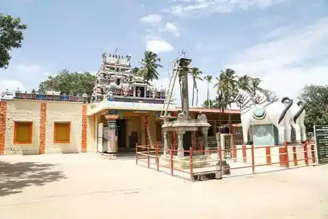 Arulmigu Vazhai Thottathu Ayyan Temple, V. Ayyampalaiyam, Samalapuram - 641663