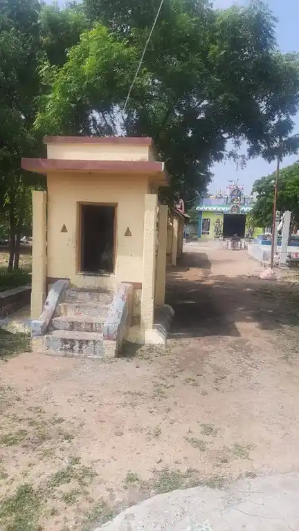 Arulmigu Vazhavanthamman Temple, Mandalamanickkam - 623605 அருள்மிகு வாழவந்தம்மன் திருக்கோயில், Mandalamanickkam - 623605, Ramanathapuram - Ancient Temple Architecture and History Image 3