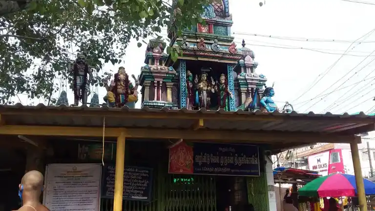 Arulmigu Vazhividu Velmurugan Temple, Railway Junction, Thiruchirappalli - 620001 அருள்மிகு வழிவிடு வேல்முருகன் திருக்கோயில், ரயில்வே ஜங்சன் - 620001, Thiruchirappalli - Ancient Temple Architecture and History Image 2