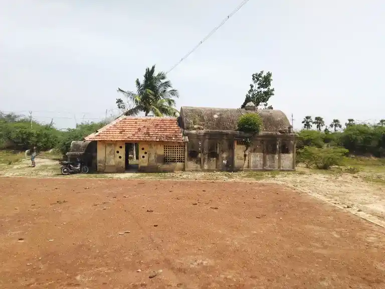 Arulmigu Vazlmunieswarar Temple, Thulachiapuram - 614711