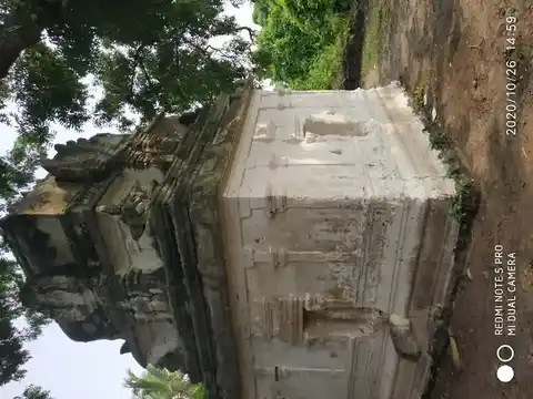 Arulmigu Vazradaraja Perumal Temple, Madhoor - 631606 அருள்மிகு வரதராஜப்பெருமாள் திருக்கோயில், Madhoor - 631606, Chengalpattu - Ancient Temple Architecture and History Image 6