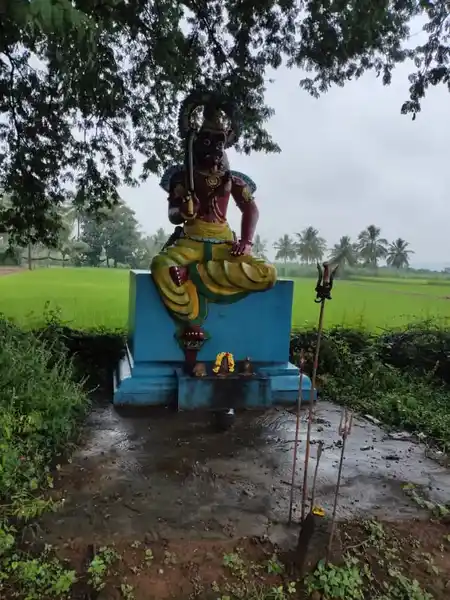 Arulmigu Veadiyappan Temple, Samandahalli - 635305 அருள்மிகு வேடியப்பன் திருக்கோயில், ரங்கன வலசை, ரங்கன வலசை - 635305, Dharmapuri - Ancient Temple Architecture and History Image 2