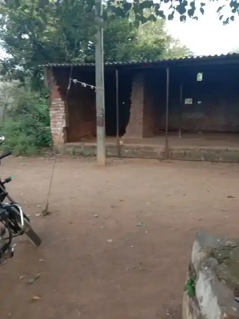 Arulmigu Veadiyappan Vinayakar Temple, Pe Thadampatti - 635201 அருள்மிகு வேடியப்பன் விநாயகர் திருக்கோயில், Pe Thadampatti - 635201, Dharmapuri - Ancient Temple Architecture and History Image 2