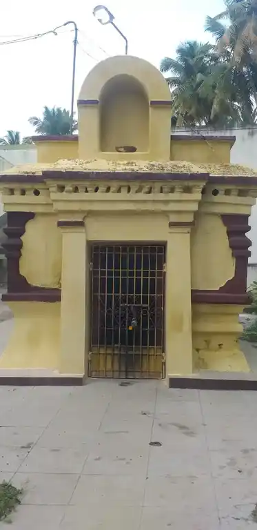 Arulmigu Veambathamman Temple ,, Kodainchi - 635801 அருள்மிகு வேம்பாத்தம்மன் திருக்கோயில், கொடையாஞ்சி - 635801, Thirupathur - Ancient Temple Architecture and History Image 2