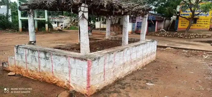 Arulmigu Veattaikaruppar And Muthalamman Temple, Alampatti - 621311 அருள்மிகு வேட்டைக்கருப்பர் மற்றும் முத்தாளம்மன் திருக்கோயில், Alampatti - 621311, Thiruchirappalli - Ancient Temple Architecture and History Image 4