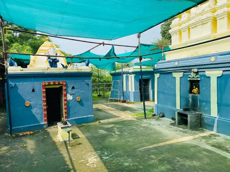 Arulmigu Vedapuriswarar Temple, Near River, Sivapuram - 601204 அருள்மிகு வேதபுரீஸ்வரர் திருக்கோயில், Near River, Sivapuram - 601204, Tiruvallur - Ancient Temple Architecture and History Image 3