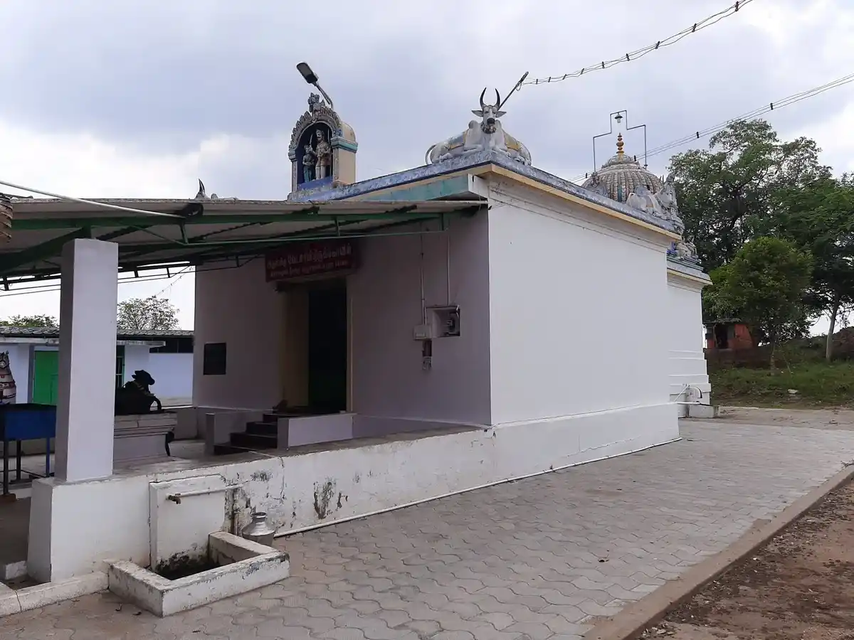 Arulmigu Vedasamy Temple, Neelambur - 641062 அருள்மிகுவேடசாமி திருக்கோயில், Neelambur - 641062, Coimbatore - Ancient Temple Architecture and History Image 3