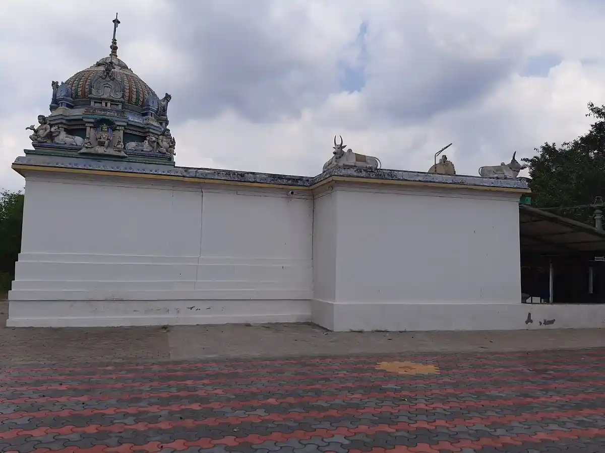 Arulmigu Vedasamy Temple, Neelambur - 641062 அருள்மிகுவேடசாமி திருக்கோயில், Neelambur - 641062, Coimbatore - Ancient Temple Architecture and History Image 4