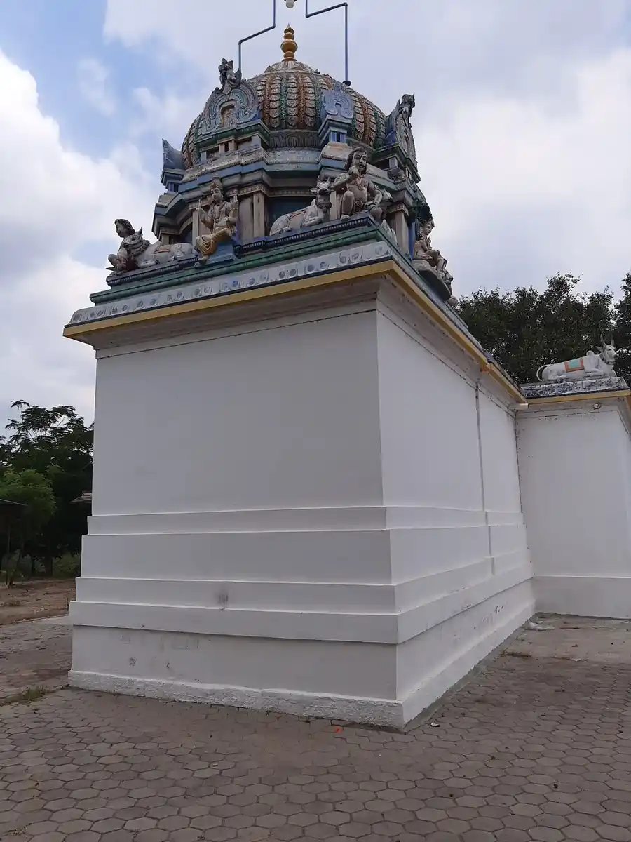 Arulmigu Vedasamy Temple, Neelambur - 641062 அருள்மிகுவேடசாமி திருக்கோயில், Neelambur - 641062, Coimbatore - Ancient Temple Architecture and History Image 5