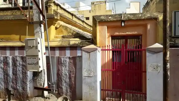 Arulmigu Vedasamy @ Yanaikaruppanasamy Temple, Thavittusanthai, Madurai - 625001 அருள்மிகு வேடசாமி என்ற யானைக்கருப்பணசாமி திருக்கோயில், தவிட்டுச்சந்தை, மதுரை - 625001, Madurai - Ancient Temple Architecture and History Image 8