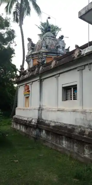 Arulmigu Vedha Narayana Perumal Temple, Thenthalaikulam - 608705 அருள்மிகு வேதநாராயணப்பெருமாள் கோயில், Thenthalaikulam - 608705, Cuddalore - Ancient Temple Architecture and History Image 2