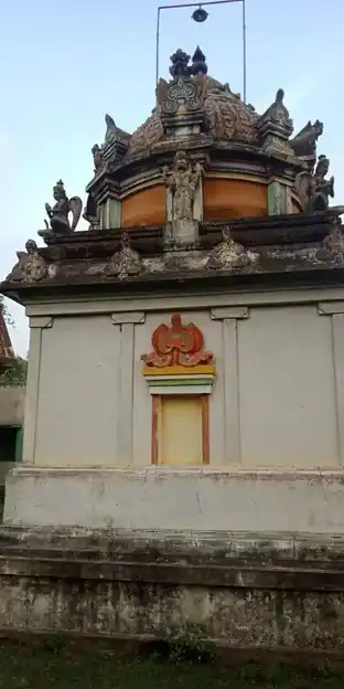 Arulmigu Vedha Narayana Perumal Temple, Thenthalaikulam - 608705 அருள்மிகு வேதநாராயணப்பெருமாள் கோயில், Thenthalaikulam - 608705, Cuddalore - Ancient Temple Architecture and History Image 5
