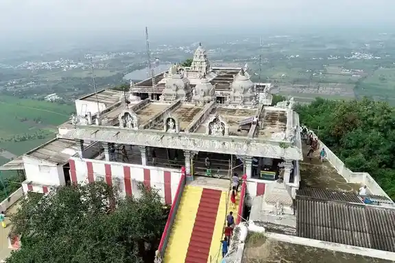 Arulmigu Vedhagireeswarar Temple, Uratchikkottai, Erode - 638301 அருள்மிகு வேதகிரீஸ்வரர் திருக்கோயில், ஊராட்சிக்கோட்டை, ஈரோடு - 638301, Erode - Ancient Temple Architecture and History Image 2