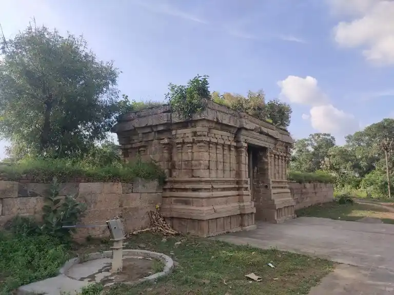 Arulmigu Vedhanayageeswarar Temple, Melapazhangur - 605751