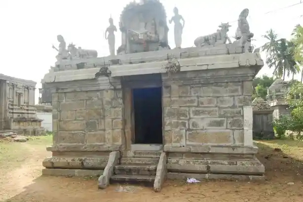 Arulmigu Vedhapureeswarar Temple, Emapur - 607203