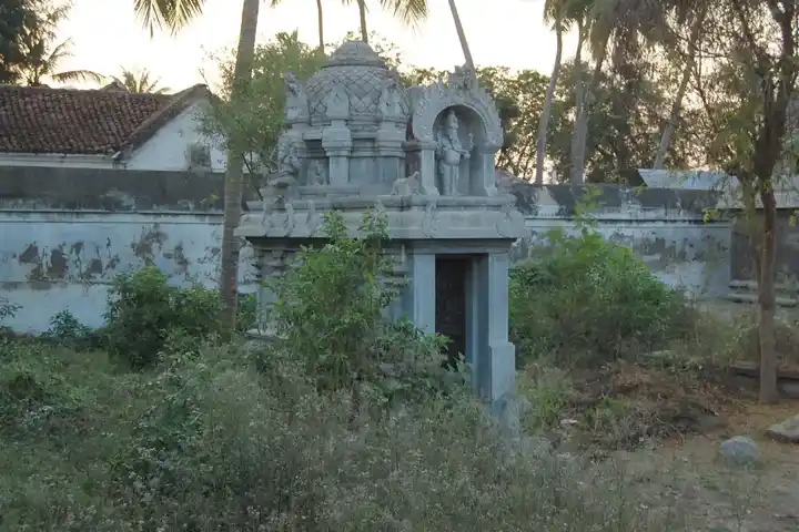 Arulmigu Vedhapureeswarar Temple, Emapur - 607203 அருள்மிகு வேதபுரீஸ்வரர் திருக்கோயில், Emapur - 607203, Viluppuram - Ancient Temple Architecture and History Image 3