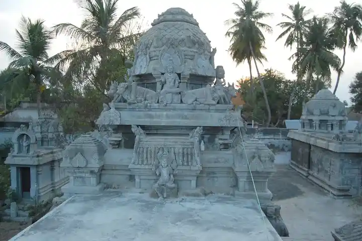 Arulmigu Vedhapureeswarar Temple, Emapur - 607203 அருள்மிகு வேதபுரீஸ்வரர் திருக்கோயில், Emapur - 607203, Viluppuram - Ancient Temple Architecture and History Image 6