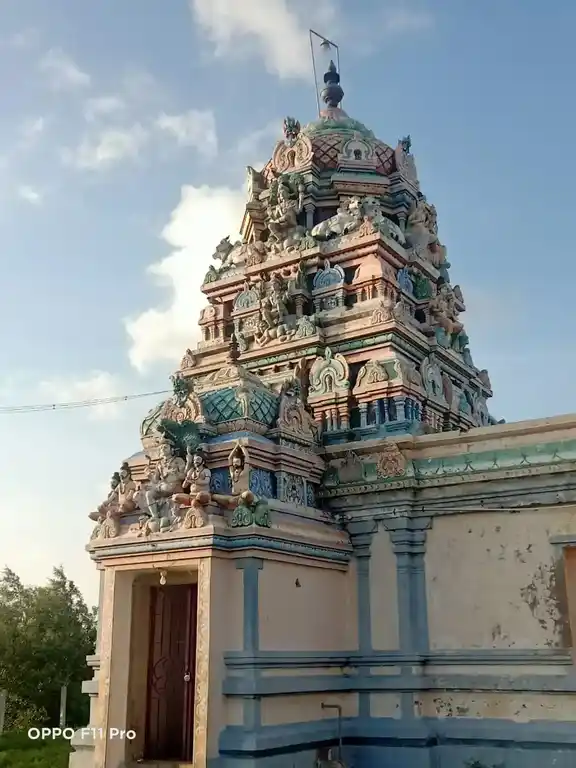 Arulmigu Vedhapuriswarar And Varatharajapuremal Temple, Kallimedu East, Kallimedu East - 614809 அருள்மிகு வேதபுரீஸ்வரர், வரதராஜ பெருமாள் திருக்கோயில், கள்ளிமேடு கிழக்கு - 614809, Nagapattinam - Ancient Temple Architecture and History Image 6