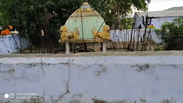 Arulmigu Vediyappan Temple, Ellapudayampatty - 636903 அருள்மிகு வேடியப்பன் சுவாமி திருக்கோயில், எல்லப்புடையாம்பட்டி - 636903, Dharmapuri - Ancient Temple Architecture and History Image 2