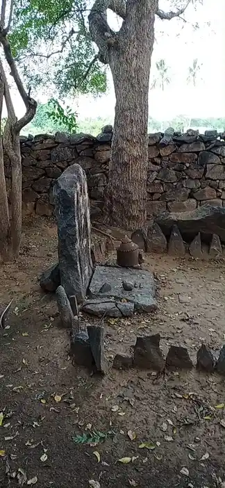 Arulmigu Vediyappan Temple, Manaripatti, Murukkantal - 635207 அருள்மிகு வேடியப்பன் திருக்கோயில், Manaripatti, Murukkantal - 635207, Krishnagiri - Ancient Temple Architecture and History Image 2