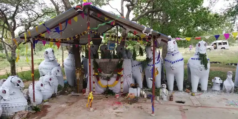 Arulmigu Vediyappan Temple, Thaziyathu - 606701