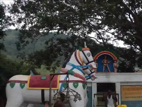 Arulmigu Vediyappan Temple, Vegayavellour - 606604 அருள்மிகு வேடியப்பன் திருக்கோயில், Vegayavellour - 606604, Tiruvannamalai - Ancient Temple Architecture and History Image 2