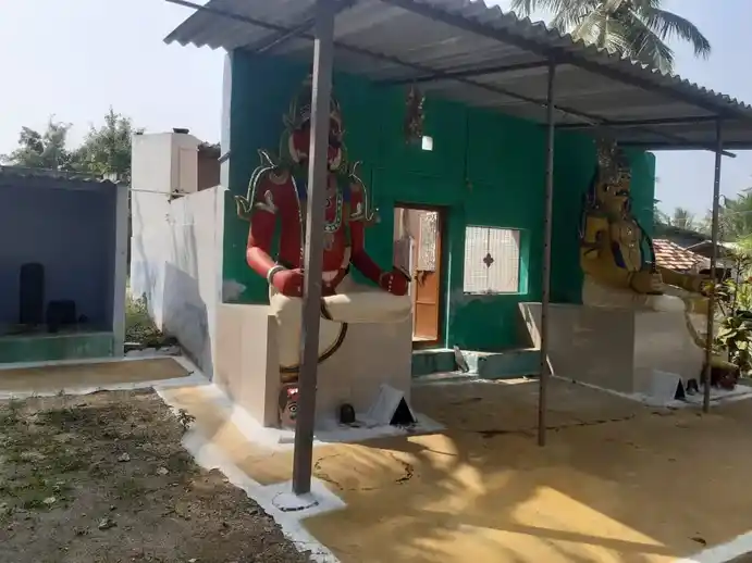 Arulmigu Veedapparswamy Temple, Odathurai - 638455 அருள்மிகு வேடப்பர்சுவாமி திருக்கோயில், Odathurai - 638455, Erode - Ancient Temple Architecture and History Image 2