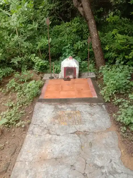 Arulmigu Veembathadiyamman Temple, Allur - 620101 அருள்மிகு வேம்பத்தடியான் திருக்கோயில், Allur - 620101, Thiruchirappalli - Ancient Temple Architecture and History Image 3