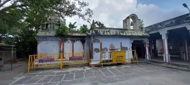 Arulmigu Veera Anjaneyar and Adhikesavaperumal Temple, Arakkonam - 631001 அருள்மிகு வீர ஆஞ்சநேயர் திருக்கோயில், அரக்கோணம் - 631001, Ranipet - Ancient Temple Architecture and History Image 2