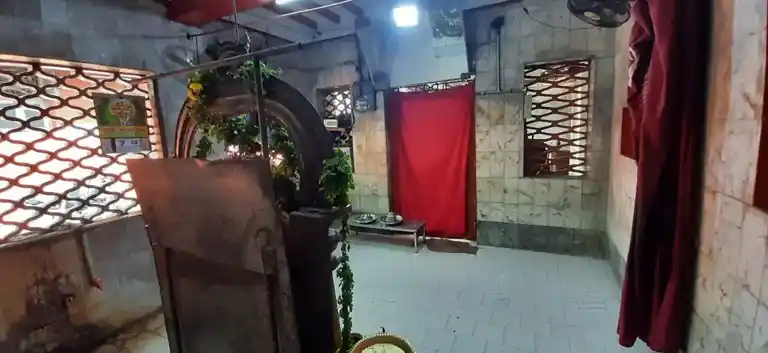 Arulmigu Veera Anjaneyar Temple, Then Vellore - 632001