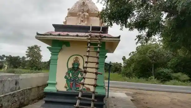 Arulmigu Veera Anjaneyar Temple, Veerampakam Pudhur - 604408 Arulmigu Veera Anjaneyar Temple, Veerampakam Pudhur - 604408, Tiruvannamalai - Ancient Temple Architecture and History Image 4